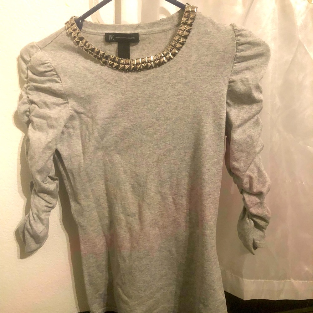 It’s a gray with a silver neck